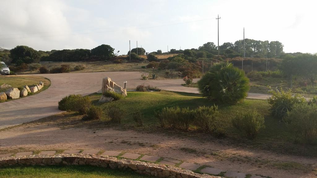 Trinità dʼAgultu Hotel Ristorante La Tana Di Li Mazzoni מראה חיצוני תמונה